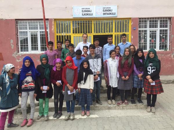 Okulumuz Müdür Yardımcısı Sedat YOLTAY ve Rehber öğretmenimiz Bayram AKTUĞ Mesleki tanıtım için köy okullarını ziyaret ettiler
